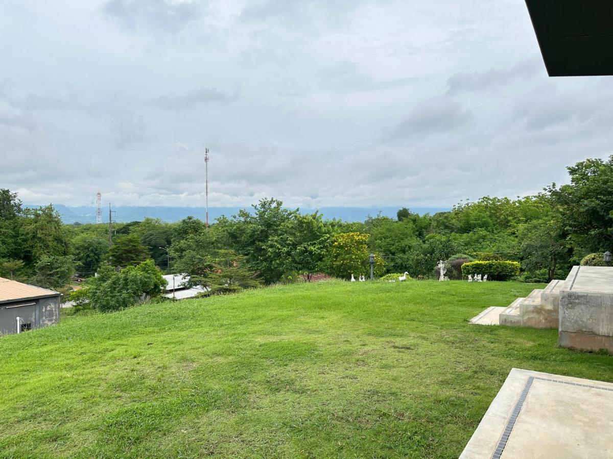 The Sunnery Ville Lom Kao Εξωτερικό φωτογραφία